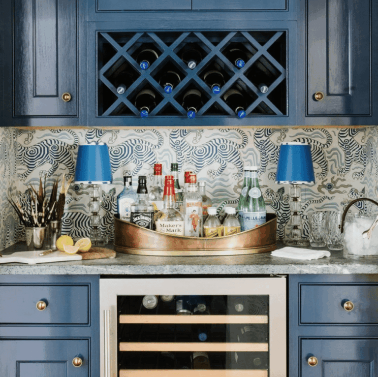 Bar Screen Shot 2020 09 23 at 3.27.37 PM 1024x1021 1 768x766